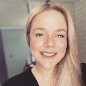 Meet your Posher, Caitlin